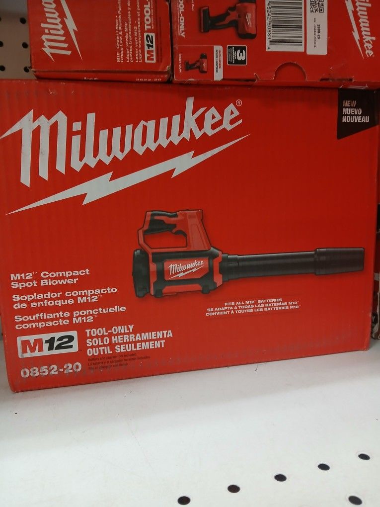 Milwaukee New Blower 12M