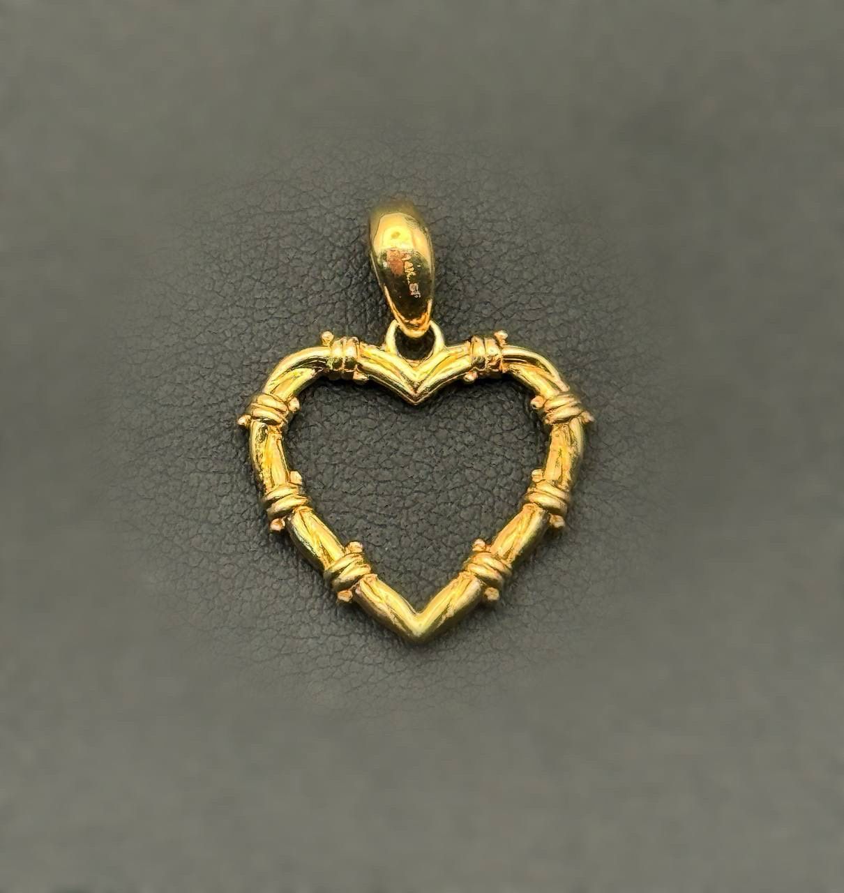 Jewelry 14k solid yellow gold pendant Heart charm 2.8 grams HEART ONLY
