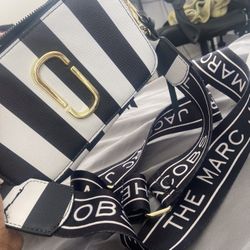 Marc Jacob’s Snapshot Crossbody Bag