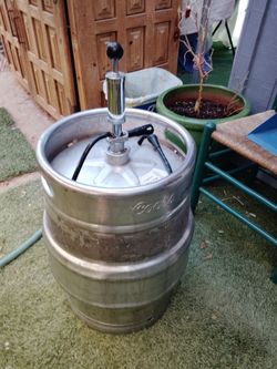 Empty 15,5 keg w/nozzle