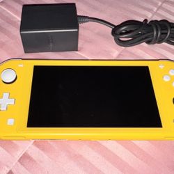Nintendo Switch Light Yellow