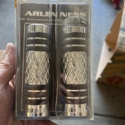 Harley grips