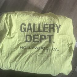 Gallery dept Shirt 