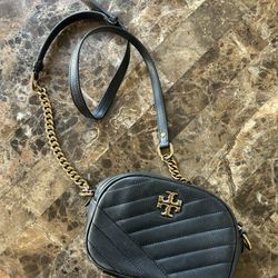 Tory Burch Kira Chevron Camera Bag