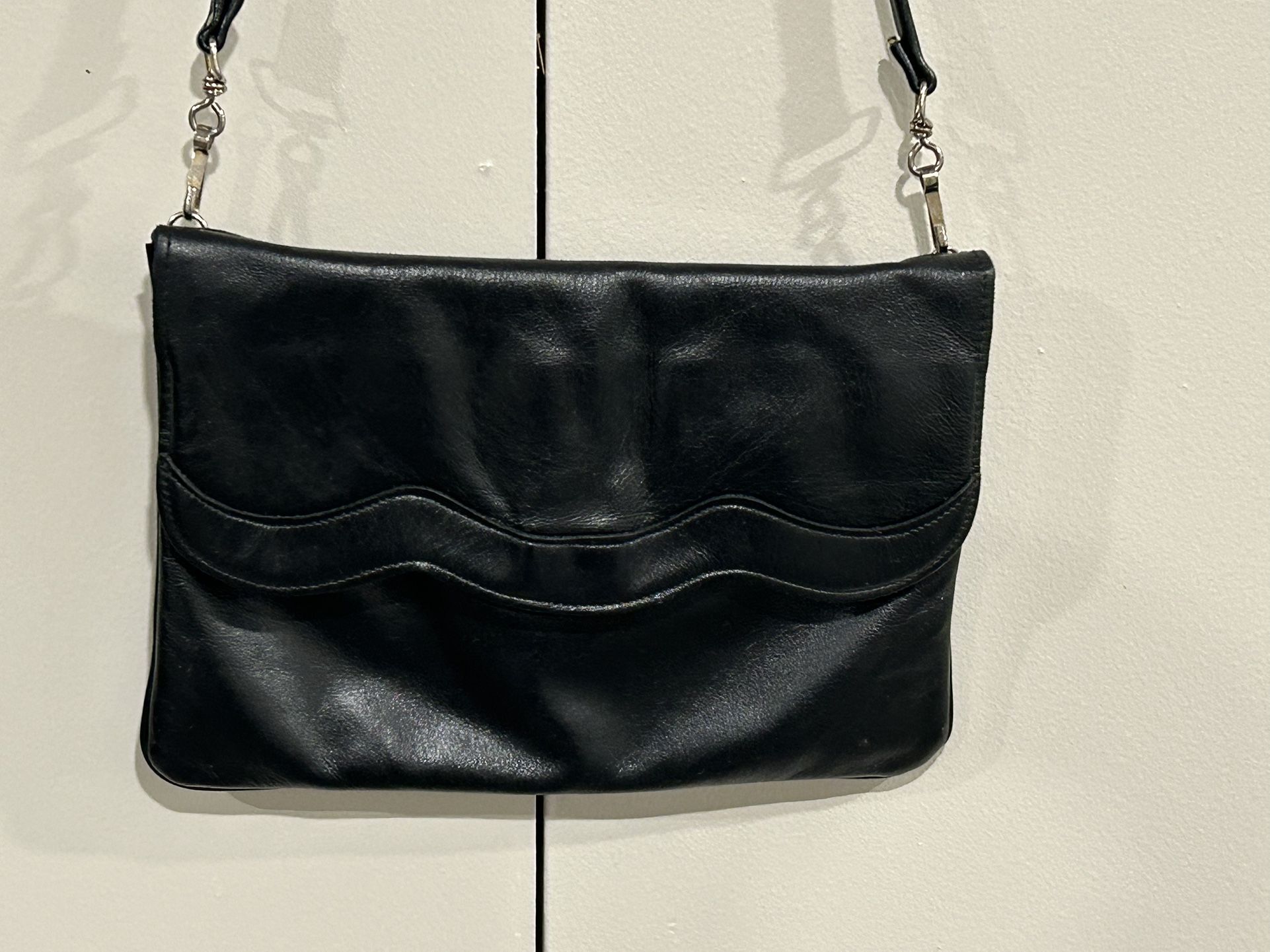 Beautiful scalloped Leather Vintage Purse with removable strap to use as a clutch 