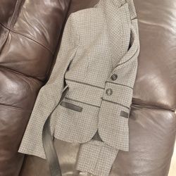 women’s skirt suit 