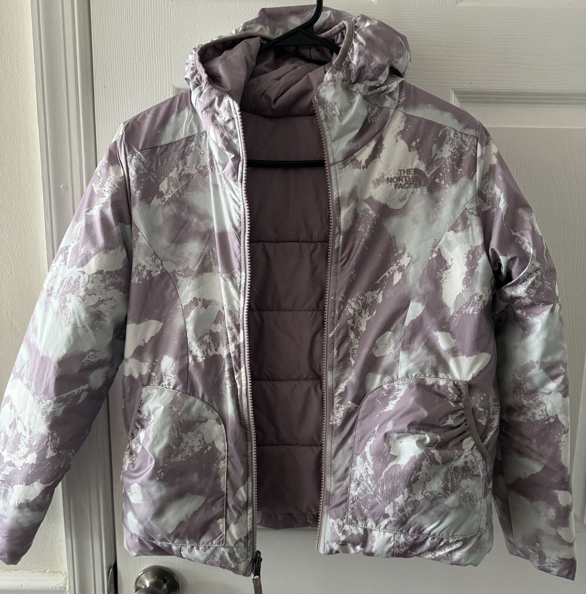 Girls Double Sided North face Jacket size large (14/16) cash & pick up only