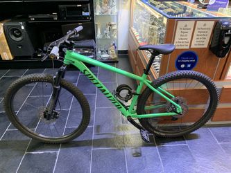Giant Rockhopper Large Mountain Bicycle 