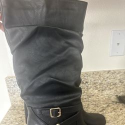 Elegant Black Women’s Boots 
