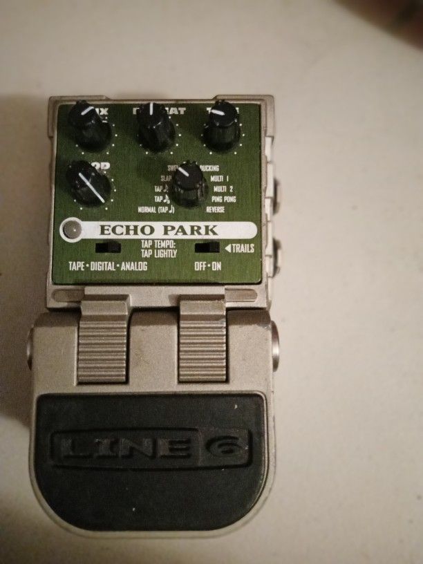 Line 6 ToneCore Echo Park Delay Effect Pedal