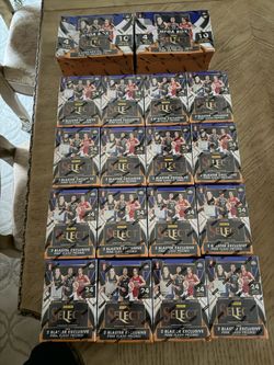 WNBAPanini SELECT 2025 Blasters & WNBA Panini SELECT 2025 Mega Boxes