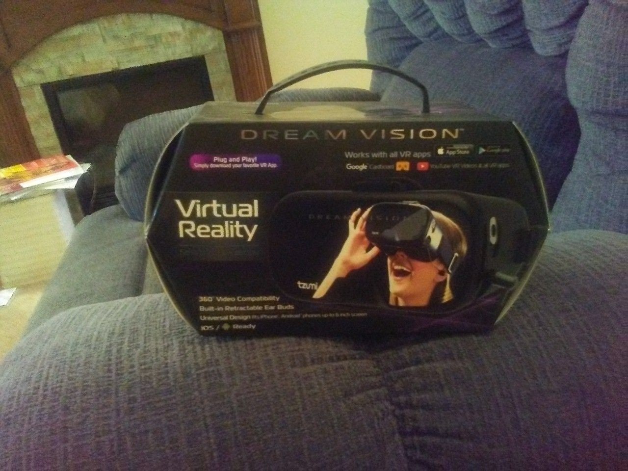 Virtual reality headset