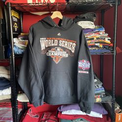 2012 World Series Sweatshirt⚫️🔥 size Medium in Men for $25‼️‼️