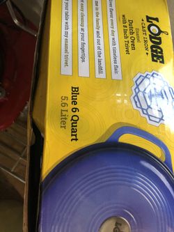 New Lodge Dutch Oven Blue 6 Quart 5.6 Liter