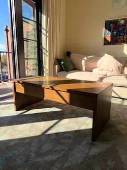 Bayside Furnishings Whitlee Lift-Top Coffee Table