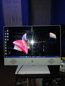 HP All-in-One Desktop Computer – Cracked Screen