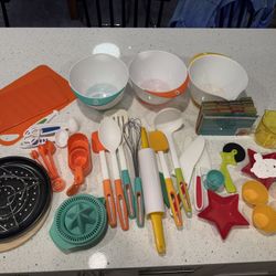 Kids Kitchen Supplies