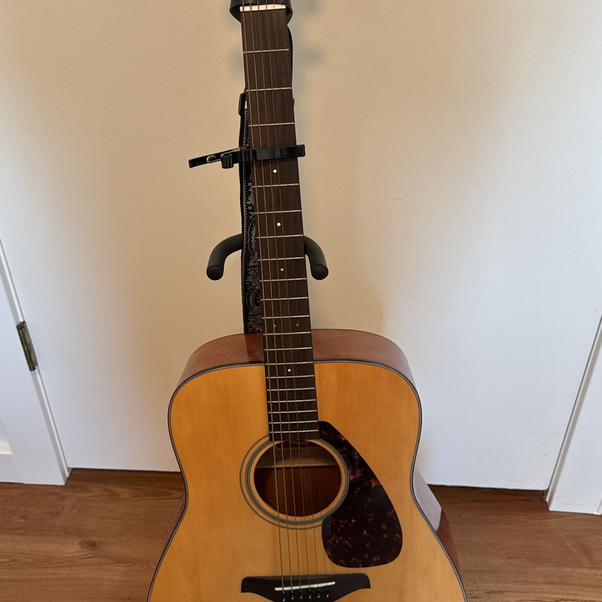 Yamaha Guitar FG700S 