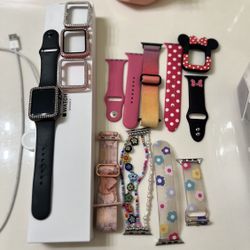 Apple Watch With Accessories 
