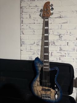 Ibanez TMB405-T - Talman 5 string Bass