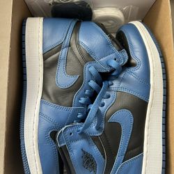 Jordan 1 Retro Size 6.5 YOUTH 