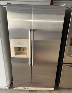 Kitchenaid Stainless Steel Refrigerator And Freezer