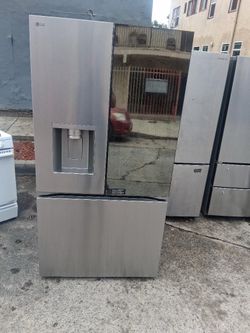 LG refrigerator