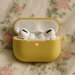 $90 — Apple AirPods Pro 2nd Gen 🎧 MINT 🔋 Noise Canceling + Case — FAST Pickup!