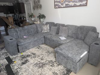 Brand New Grey Sectional/Sleeper 7 SEATER