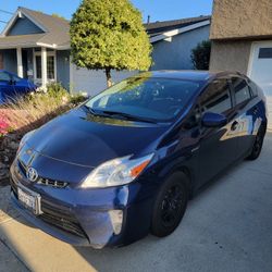 2014 TOYOTA PRIUS HYBRID 4D HATCHBACK III