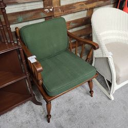 Vintage Armchair. Great Condition! 