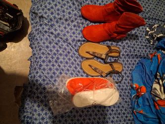 Women's shoes