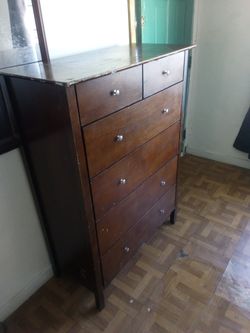 Dresser