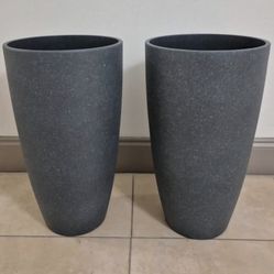 *** NEW LOW PRICE *** PAIR of 21" Gray Resin Planters @ Lasting Creations
