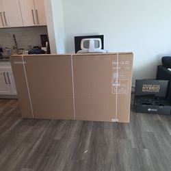 Sealed SAMSUNG 75 Inch NEO QLED TV