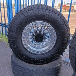 Lock mojave 17x9 8x170 on 315 70 17