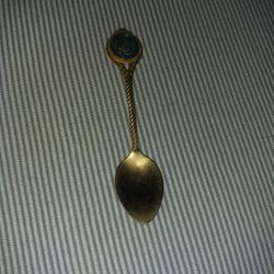 United Nations UN Souvenir Metal Spoon USA