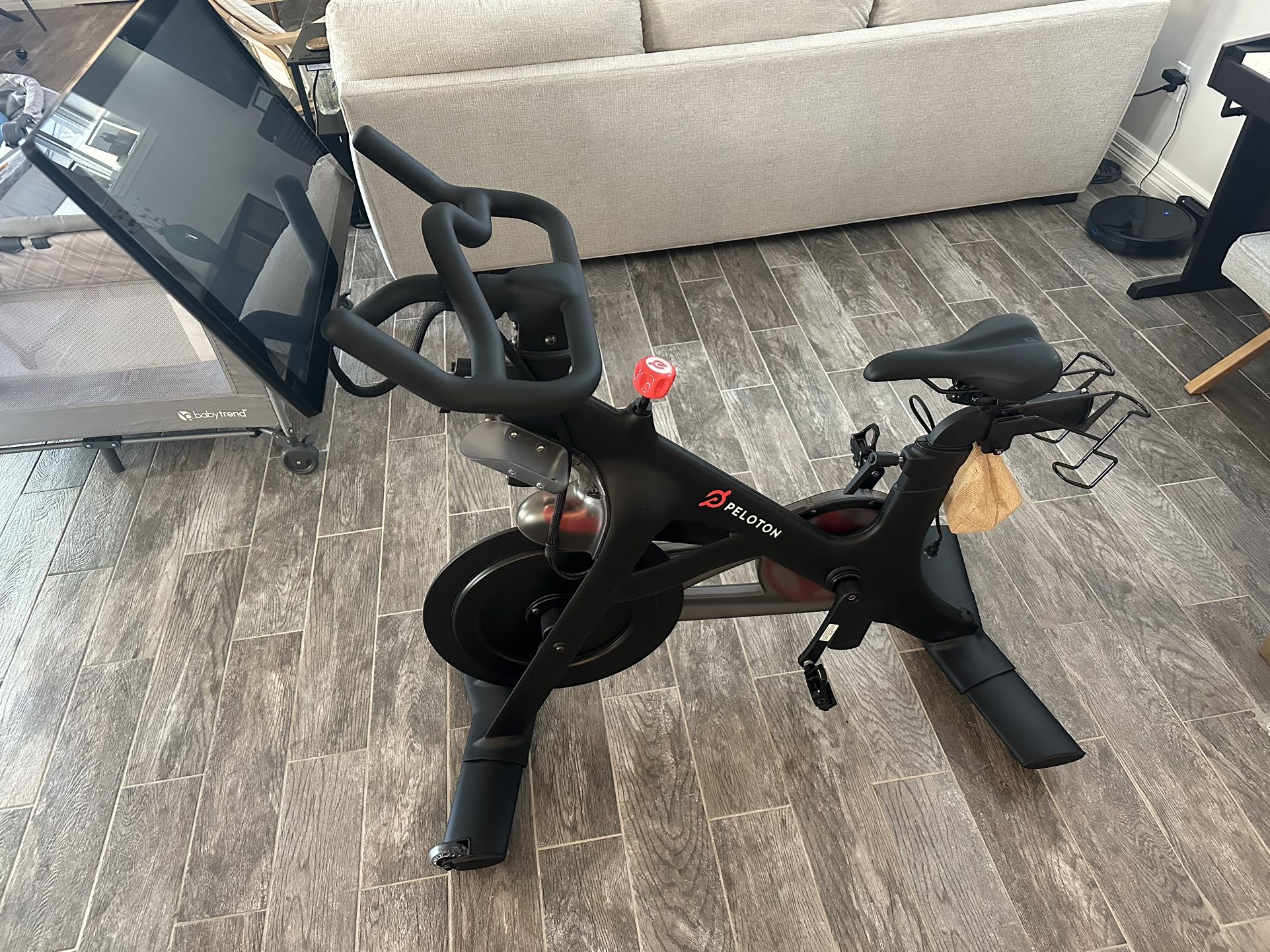 Like New Peloton Bike - PL01