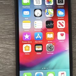 iPhone 8 64GB (Unlocked)