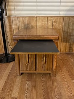 Broyhill End Table/Nightstand W/Slide-Out Table/Shelf