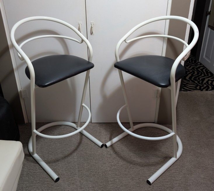 Modern White Metal Bar Stools With Black Seats (Set Of 2)