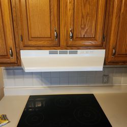 Very Genetly Used Stovetop Hood