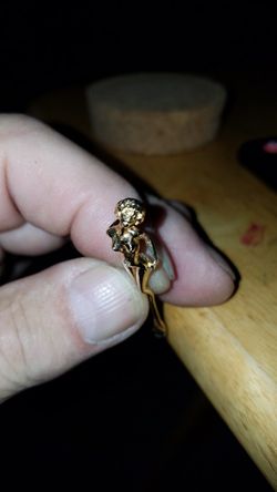 14 karat gold pendant with diamond