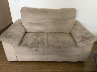 FREE Couch – Good Shape, Needs Cleaning