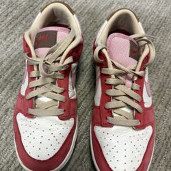 Nike Women’s Dunks