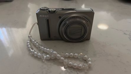 Nikon Coolpix S9050