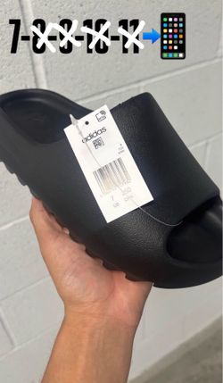 Yezzy slides size 7