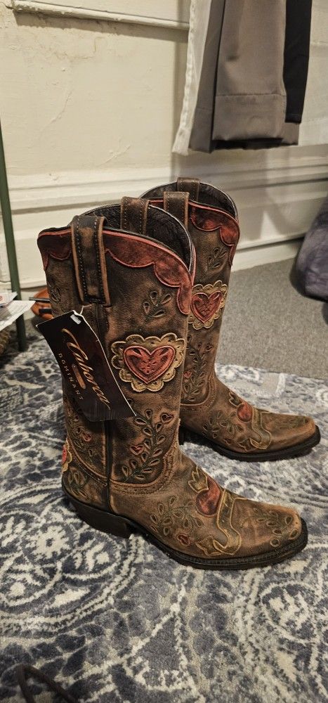 Woman's Caborca Boots