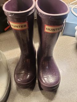Hunter toddler size 7/8 dark purple