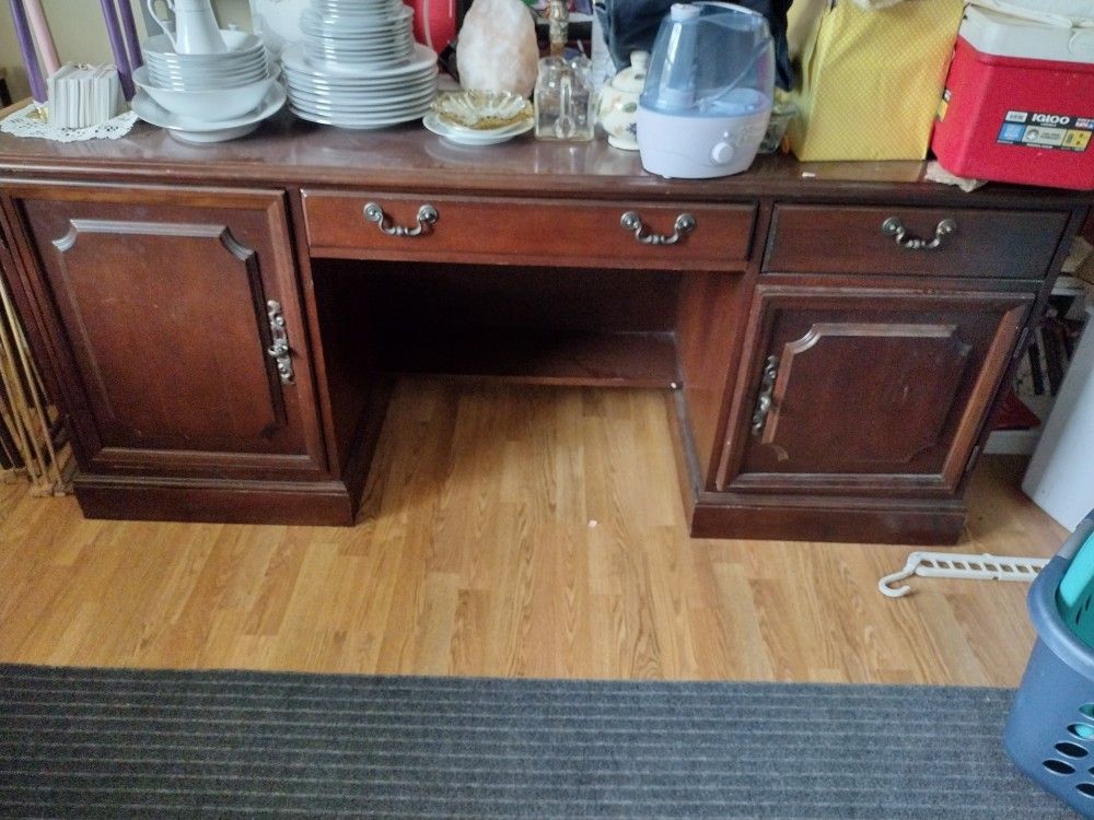 Large Desk